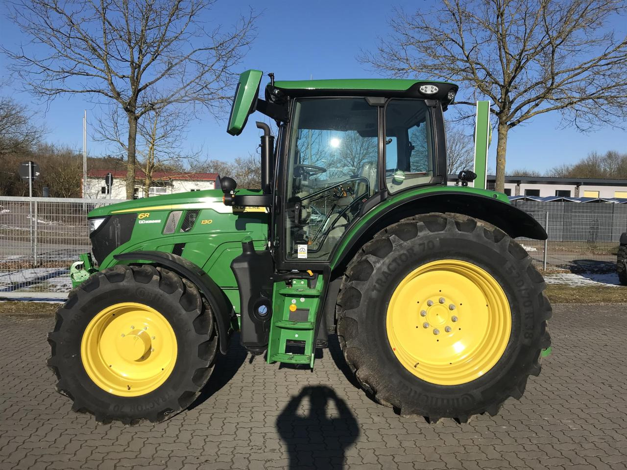 John Deere 6R 130 - Traktor: bilde 3 John Deere 6R 130 - Traktor: bilde 3