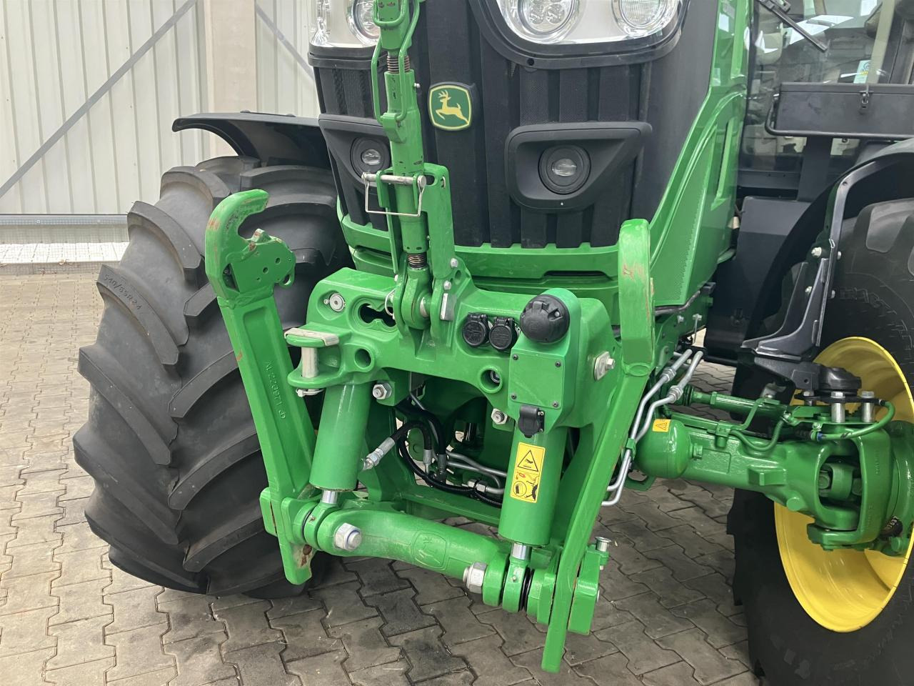 John Deere 6R 140 - Traktor: bilde 3 John Deere 6R 140 - Traktor: bilde 3