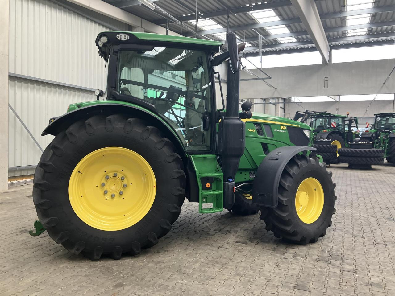 John Deere 6R 140 - Traktor: bilde 5 John Deere 6R 140 - Traktor: bilde 5