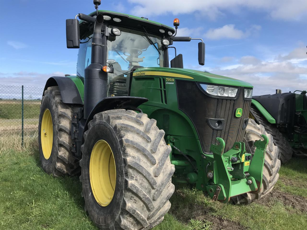 John Deere 7310R - Traktor: bilde 2 John Deere 7310R - Traktor: bilde 2