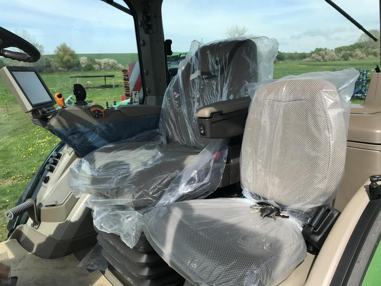 Traktor John Deere 7R 310: bilde 7 Traktor John Deere 7R 310: bilde 7