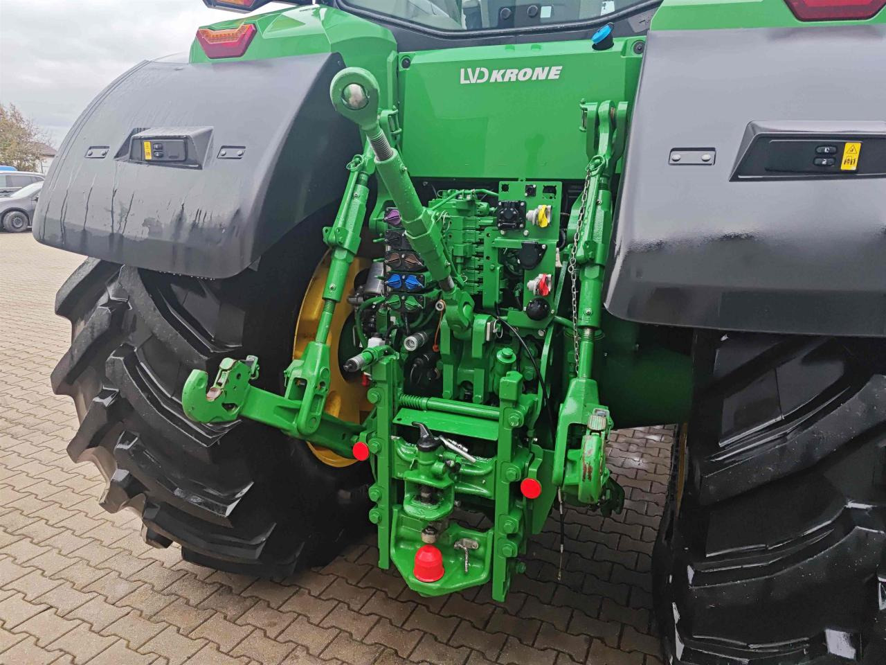 John Deere 7R 330 - Traktor: bilde 5 John Deere 7R 330 - Traktor: bilde 5