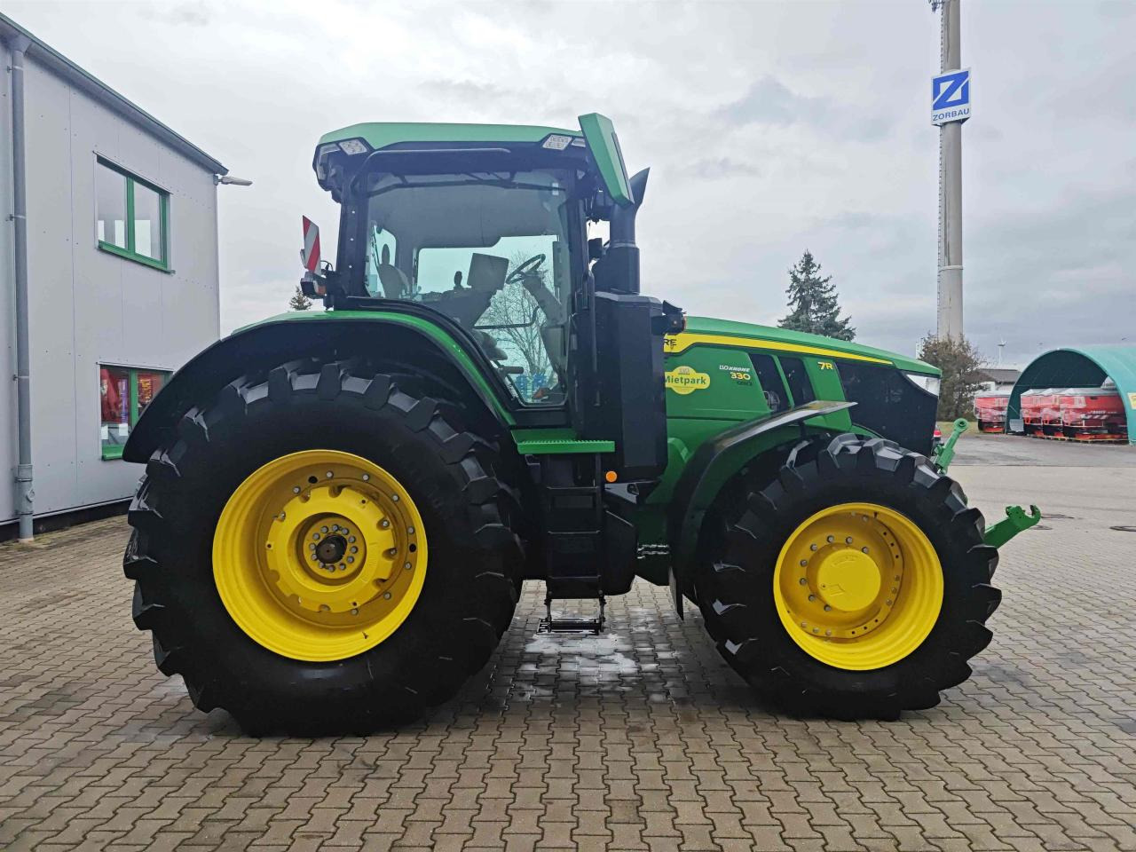 John Deere 7R 330 - Traktor: bilde 2 John Deere 7R 330 - Traktor: bilde 2