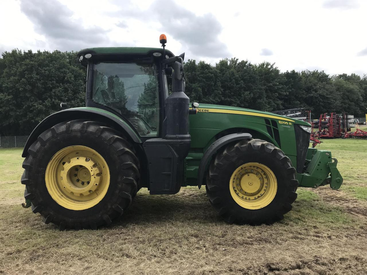 John Deere 8295R - Traktor: bilde 2 John Deere 8295R - Traktor: bilde 2