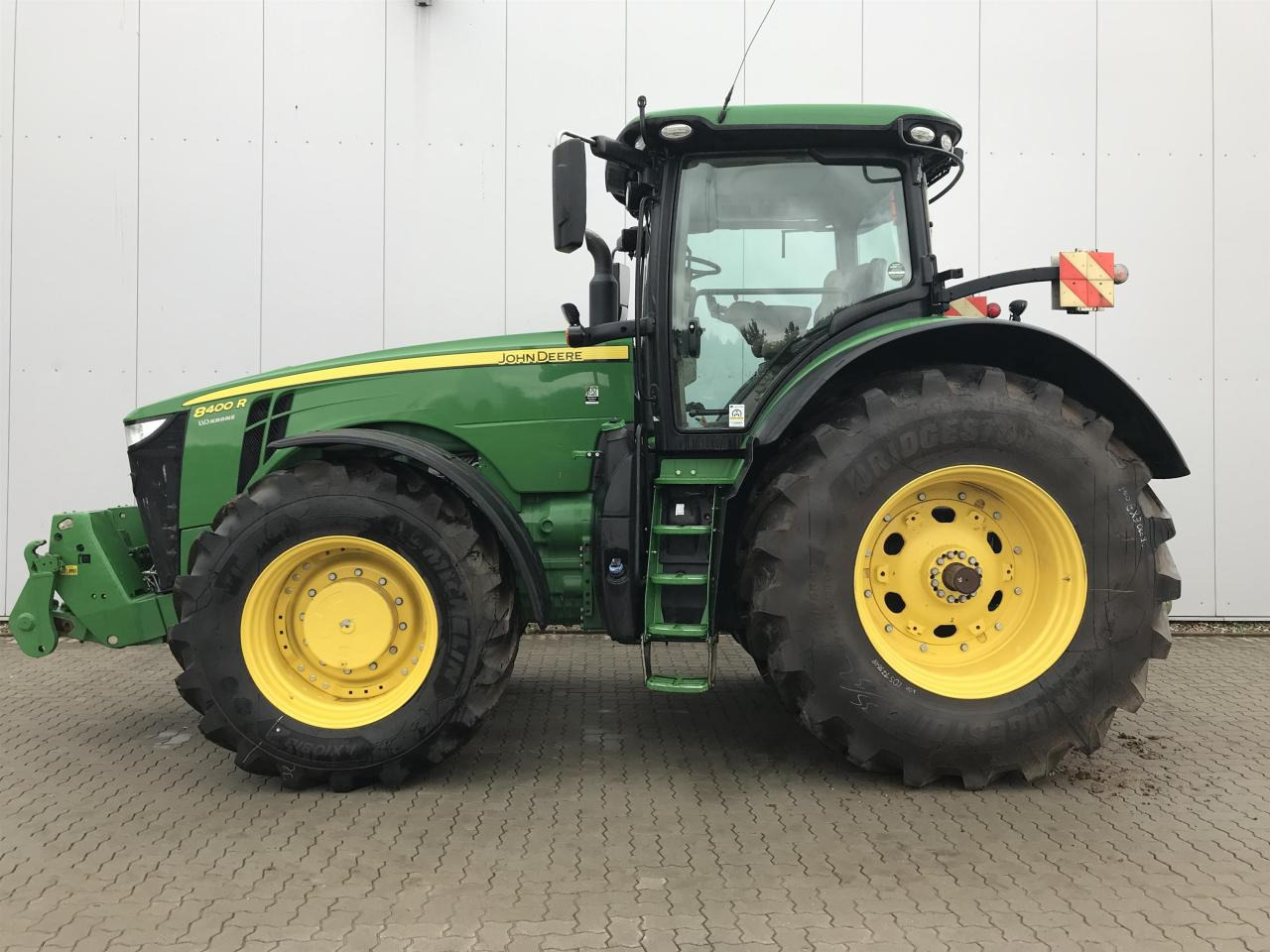 John Deere 8400R - Traktor: bilde 1 John Deere 8400R - Traktor: bilde 1
