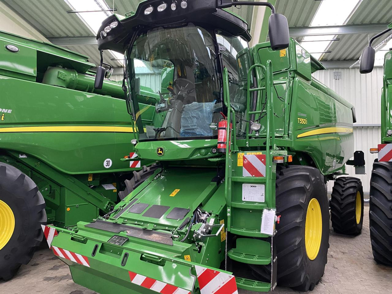 John Deere T550i - Skurtresker: bilde 2 John Deere T550i - Skurtresker: bilde 2