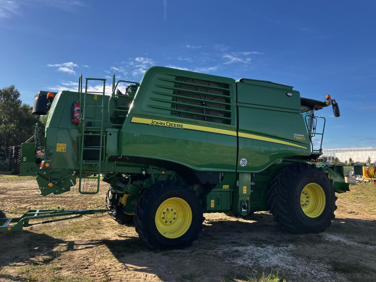 John Deere T660i - Skurtresker: bilde 2 John Deere T660i - Skurtresker: bilde 2