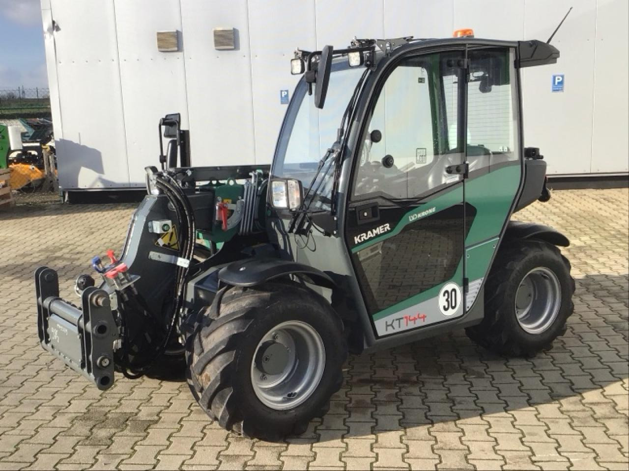 Kramer KT144 - Teleskoplastere: bilde 1 Kramer KT144 - Teleskoplastere: bilde 1