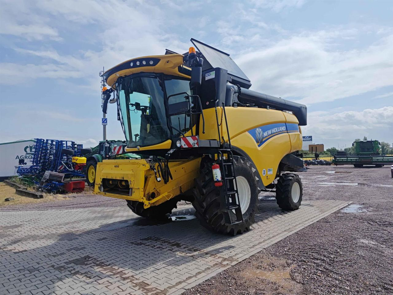 New Holland CX 5.80 - Skurtresker: bilde 1 New Holland CX 5.80 - Skurtresker: bilde 1