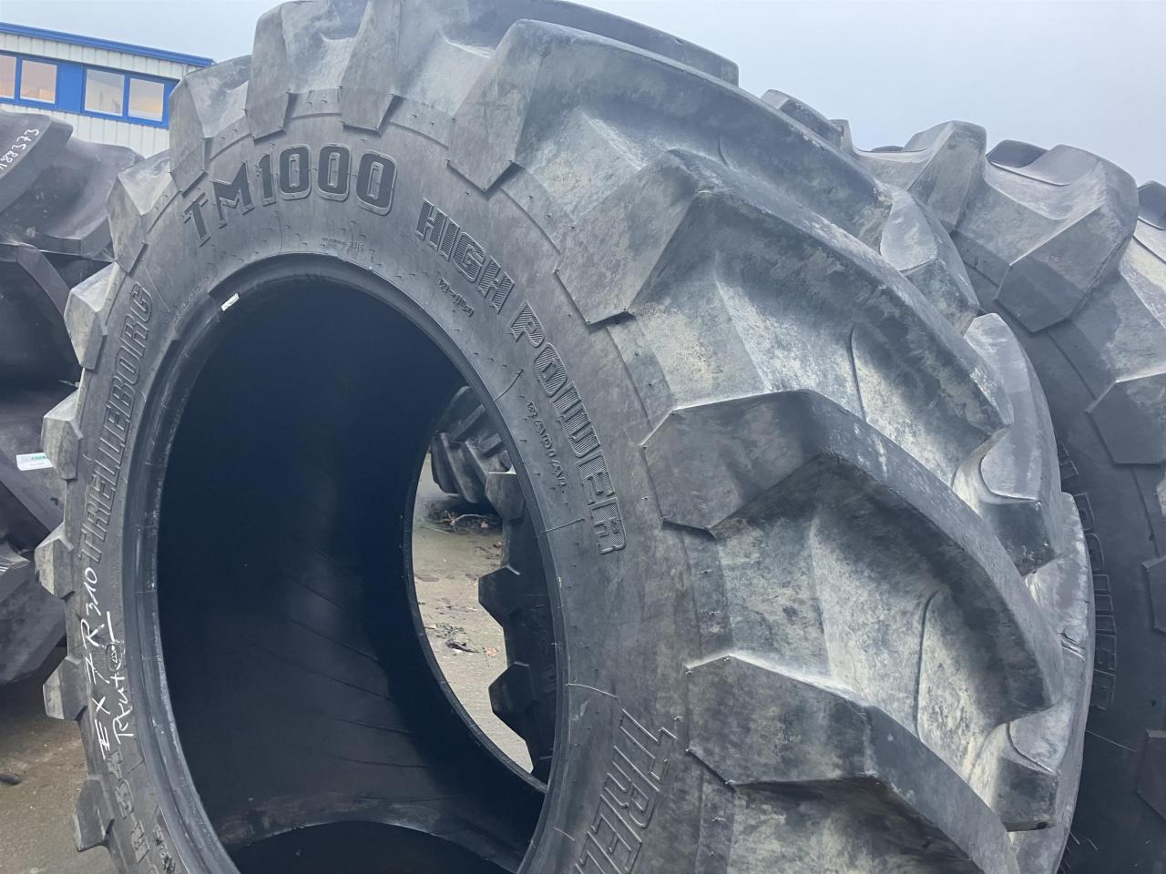 Trelleborg 650/60R34 - Dekk for Landbruksteknikk: bilde 1 Trelleborg 650/60R34 - Dekk for Landbruksteknikk: bilde 1