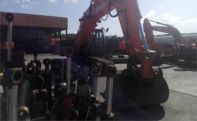 Excavadoras de cadenas HITACHI ZX250-3 (2006) - Beltegraver: bilde 2 Excavadoras de cadenas HITACHI ZX250-3 (2006) - Beltegraver: bilde 2