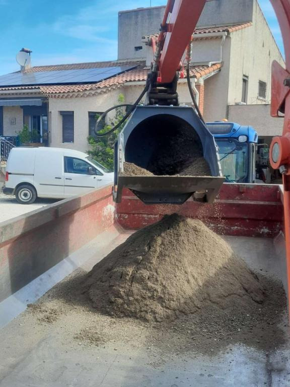 CM Crusher CBR 06 Screening Bucket - Skuffe for Kompaktlaster: bilde 1 CM Crusher CBR 06 Screening Bucket - Skuffe for Kompaktlaster: bilde 1