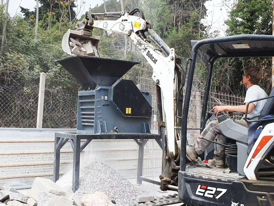 CM Crusher CR 600 Electric jaw crusher - Mobilt knuseverk: bilde 2 CM Crusher CR 600 Electric jaw crusher - Mobilt knuseverk: bilde 2