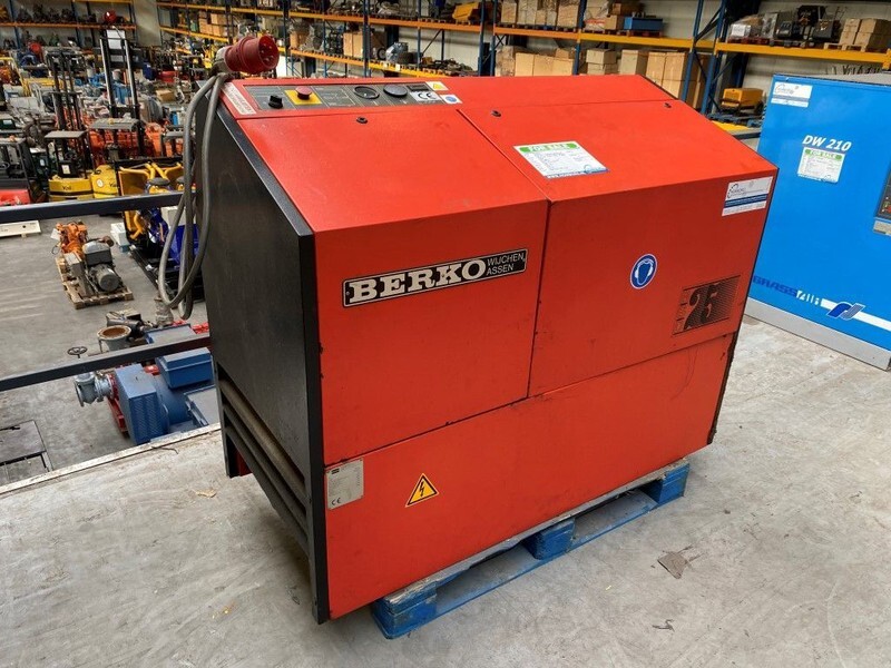 BERKO BSD 25 18.5 kW 2400 L / min 8 Bar Silent Elektrische Schroefcompressor - Luftkompressor: bilde 2 BERKO BSD 25 18.5 kW 2400 L / min 8 Bar Silent Elektrische Schroefcompressor - Luftkompressor: bilde 2
