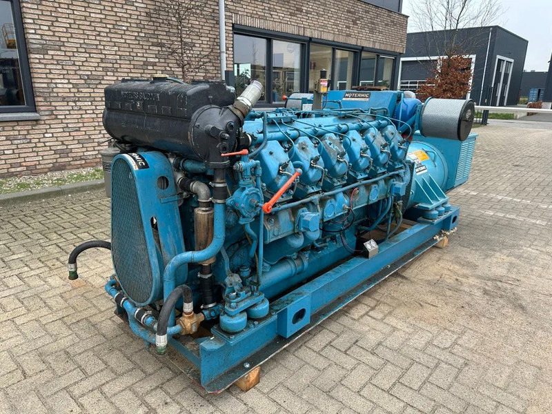 Baudouin DNP12SI Leroy Somer 400 kVA noodstroom generatorset 317 hours - Elektrisk generator: bilde 4 Baudouin DNP12SI Leroy Somer 400 kVA noodstroom generatorset 317 hours - Elektrisk generator: bilde 4