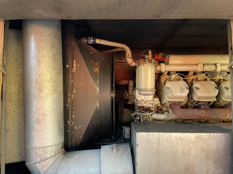 Deutz F12M 716 Bredenoord AEG 250 kVA Silent generatorset op aanhanger - Elektrisk generator: bilde 2 Deutz F12M 716 Bredenoord AEG 250 kVA Silent generatorset op aanhanger - Elektrisk generator: bilde 2