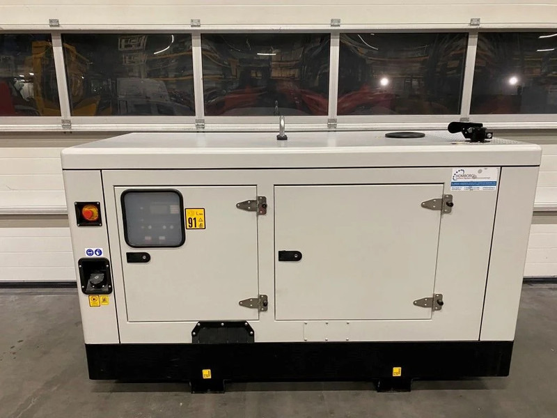 Himoinsa Yanmar Stamford 35 kVA Supersilent Generatorset Nieuw ! - Elektrisk generator: bilde 5 Himoinsa Yanmar Stamford 35 kVA Supersilent Generatorset Nieuw ! - Elektrisk generator: bilde 5