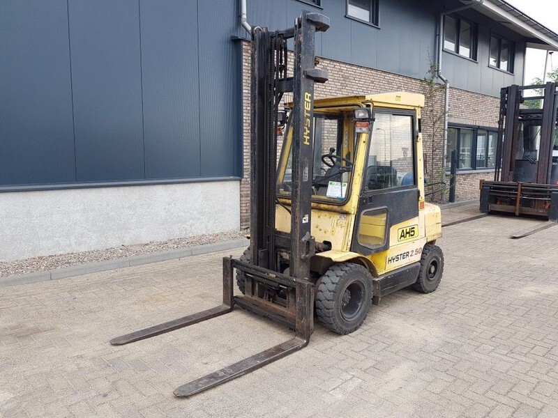 Hyster H2.50XM 2.5 ton Duplex Sideshift LPG Heftruck - Gasstruck: bilde 2 Hyster H2.50XM 2.5 ton Duplex Sideshift LPG Heftruck - Gasstruck: bilde 2