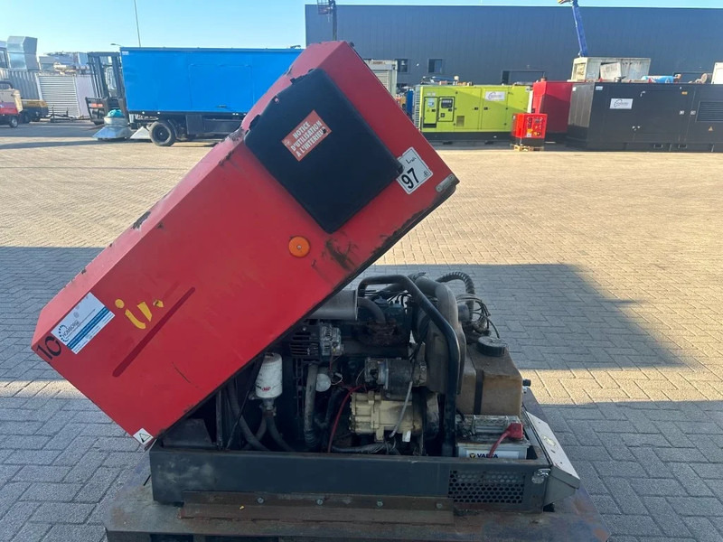 Ingersoll Rand 720 R1051SF Kubota D1005 Diesel Compressor 2000 L / min 17.5 kW 8.6 Bar - Luftkompressor: bilde 3 Ingersoll Rand 720 R1051SF Kubota D1005 Diesel Compressor 2000 L / min 17.5 kW 8.6 Bar - Luftkompressor: bilde 3