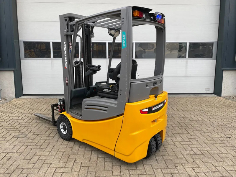 Jungheinrich EFG 216K 1.6 ton Triplex Freelift Sideshift Elektra Heftruck Accu 2020 - Gaffeltruck: bilde 1 Jungheinrich EFG 216K 1.6 ton Triplex Freelift Sideshift Elektra Heftruck Accu 2020 - Gaffeltruck: bilde 1