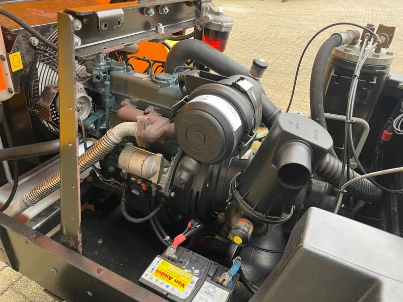 Luftkompressor Kaeser M27 Kubota 2,7 m3 / min 7 Bar 18 kW Mobiele Silent Diesel Compressor: bilde 7