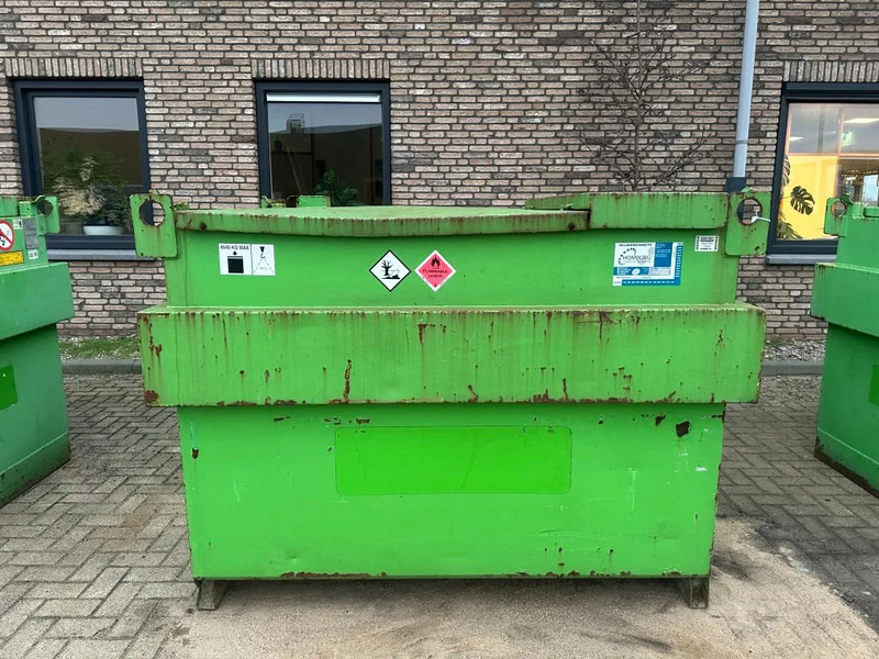 Kiwa IBC Steenbergen 2000 liter Dieseltank met handpomp Milieutank - Lagringstank: bilde 1 Kiwa IBC Steenbergen 2000 liter Dieseltank met handpomp Milieutank - Lagringstank: bilde 1