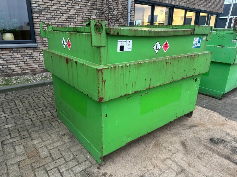 Kiwa IBC Steenbergen 2000 liter Dieseltank met handpomp Milieutank - Lagringstank: bilde 5 Kiwa IBC Steenbergen 2000 liter Dieseltank met handpomp Milieutank - Lagringstank: bilde 5