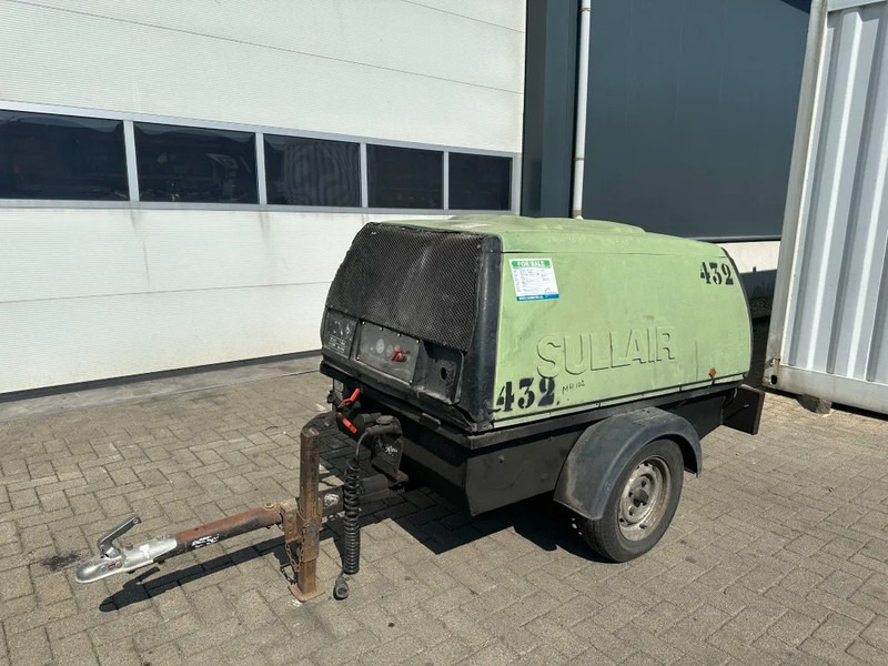 Kubota V2203 Sullair K65 Mobiele Diesel Compressor 3.7 m3 / min 30 kW 7 Bar - Luftkompressor: bilde 2 Kubota V2203 Sullair K65 Mobiele Diesel Compressor 3.7 m3 / min 30 kW 7 Bar - Luftkompressor: bilde 2