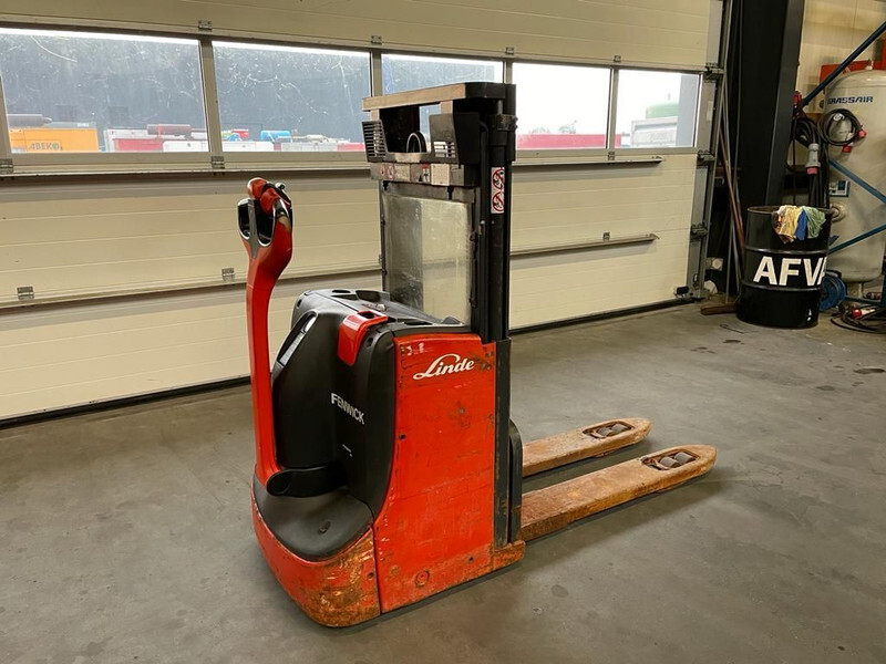 Linde D08 Stapelaar 1.8 ton 210 cm Hefhoogte Stapelaar - Stabler: bilde 1 Linde D08 Stapelaar 1.8 ton 210 cm Hefhoogte Stapelaar - Stabler: bilde 1