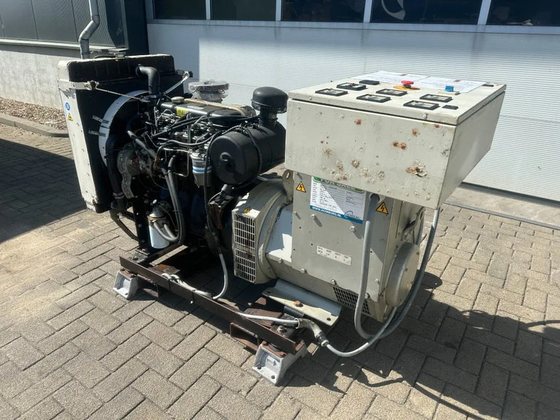 Perkins T4.236 Stamford 60 kVA generatorset 645 hours ! - Elektrisk generator: bilde 2 Perkins T4.236 Stamford 60 kVA generatorset 645 hours ! - Elektrisk generator: bilde 2