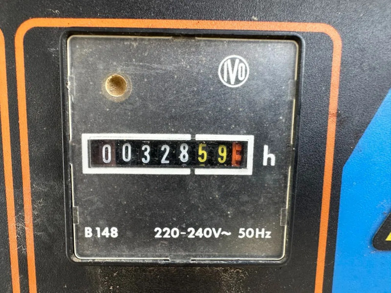 SDMO Yanmar Leroy Somer 50 kVA noodstroom generatorset 328 hours ! - Elektrisk generator: bilde 5 SDMO Yanmar Leroy Somer 50 kVA noodstroom generatorset 328 hours ! - Elektrisk generator: bilde 5