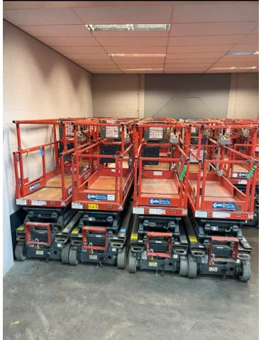 Skyjack SJIII 3219 Elektra Schaarhoogwerker 7.6 meter werkhoogte 21 stuks / pieces - Bomlift: bilde 3 Skyjack SJIII 3219 Elektra Schaarhoogwerker 7.6 meter werkhoogte 21 stuks / pieces - Bomlift: bilde 3