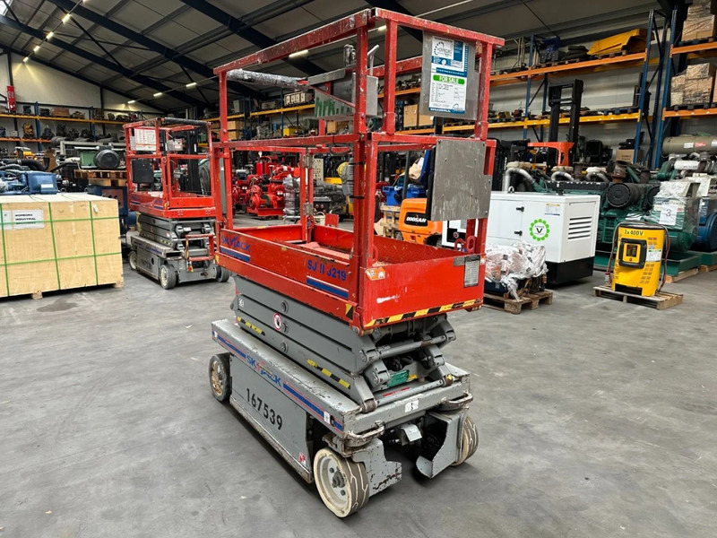 Skyjack SJIII 3219 Elektra Schaarhoogwerker 7.6 meter werkhoogte 21 stuks / pieces - Bomlift: bilde 2 Skyjack SJIII 3219 Elektra Schaarhoogwerker 7.6 meter werkhoogte 21 stuks / pieces - Bomlift: bilde 2