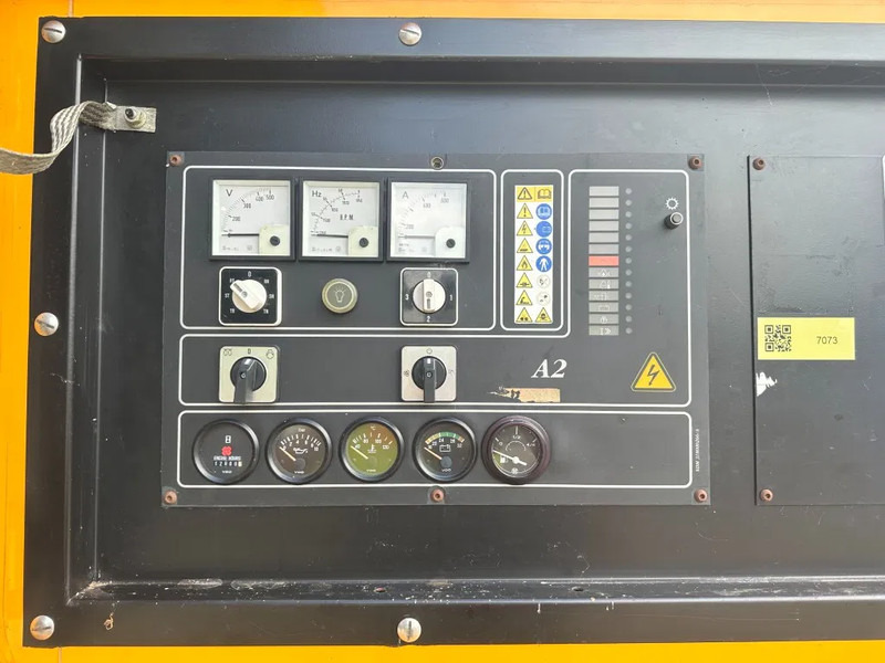 Volvo TWD 1210 G SDMO Leroy Somer 300 kVA Silent generatorset - Elektrisk generator: bilde 4 Volvo TWD 1210 G SDMO Leroy Somer 300 kVA Silent generatorset - Elektrisk generator: bilde 4