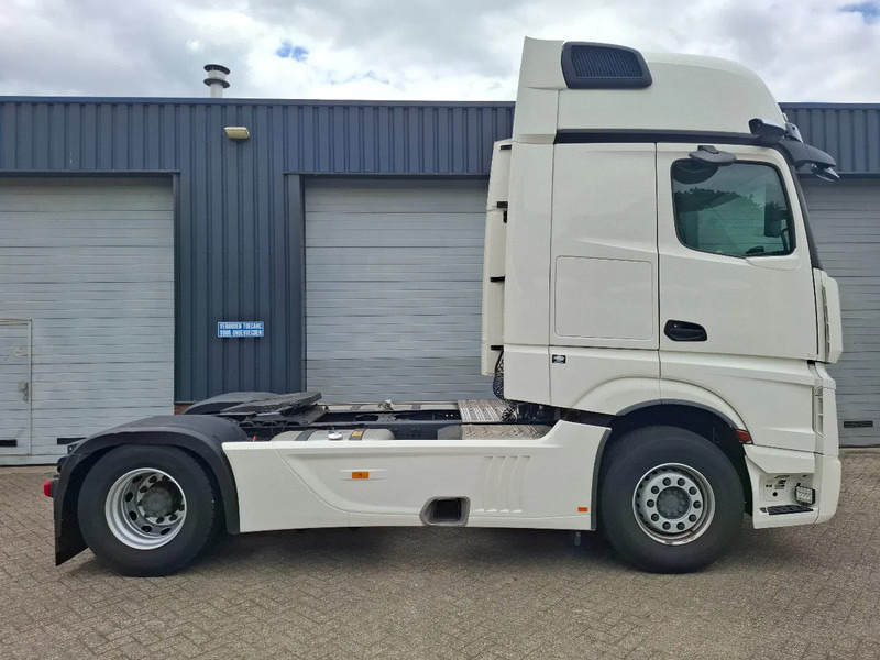 Mercedes-Benz Actros 1845 GIGASPACE more pcs in stock - Trekkvogn: bilde 5 Mercedes-Benz Actros 1845 GIGASPACE more pcs in stock - Trekkvogn: bilde 5