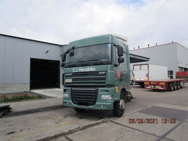 DAF XF 105 SPACE CABINE XF 105 EURO 5 - Førerhus og interiør: bilde 1 DAF XF 105 SPACE CABINE XF 105 EURO 5 - Førerhus og interiør: bilde 1