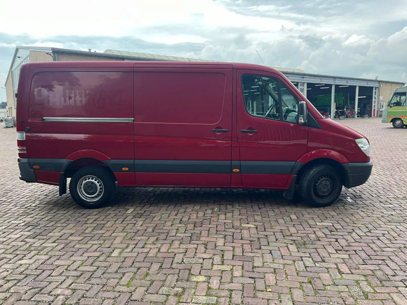 Mercedes-Benz Sprinter 313 CDI L2H1 - Kassebil: bilde 4 Mercedes-Benz Sprinter 313 CDI L2H1 - Kassebil: bilde 4