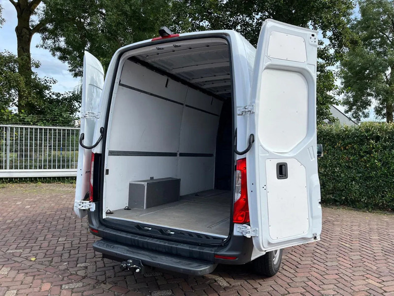 Leie Mercedes-Benz Sprinter 317 1.9 CDI L2H1 Mercedes-Benz Sprinter 317 1.9 CDI L2H1: bilde 13 Leie Mercedes-Benz Sprinter 317 1.9 CDI L2H1 Mercedes-Benz Sprinter 317 1.9 CDI L2H1: bilde 13