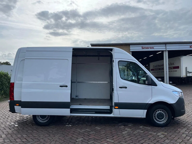 Leie Mercedes-Benz Sprinter 317 1.9 CDI L2H1 Mercedes-Benz Sprinter 317 1.9 CDI L2H1: bilde 9 Leie Mercedes-Benz Sprinter 317 1.9 CDI L2H1 Mercedes-Benz Sprinter 317 1.9 CDI L2H1: bilde 9