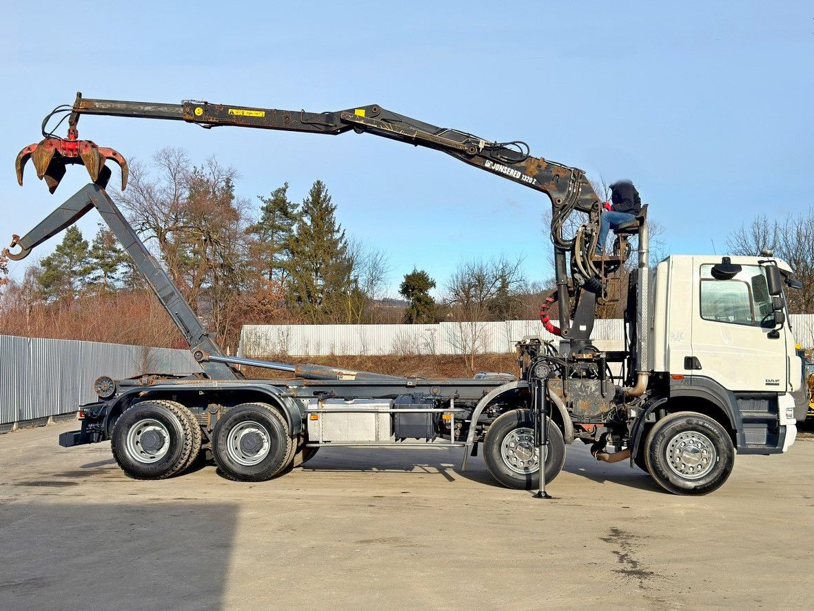 DAF CF 85.430 * ABROLLKIPPER + JONSERED J1320 Z /8x4 - Krokbil, Kranbil: bilde 5 DAF CF 85.430 * ABROLLKIPPER + JONSERED J1320 Z /8x4 - Krokbil, Kranbil: bilde 5