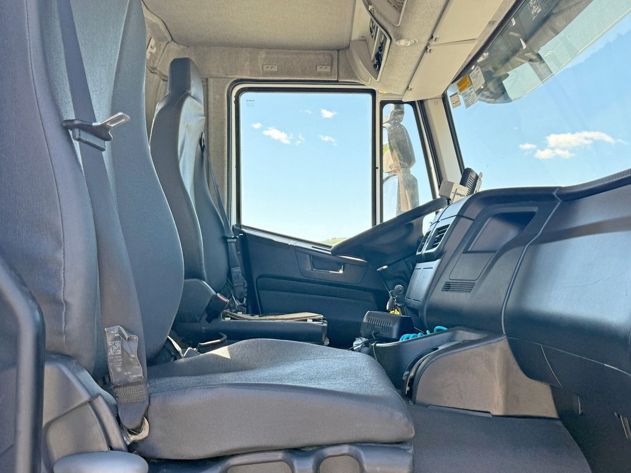 Tippbil, Kranbil Iveco TRAKKER 450 * FASSI F215A.0.22 + FUNK / 8x4 *TOP: bilde 11