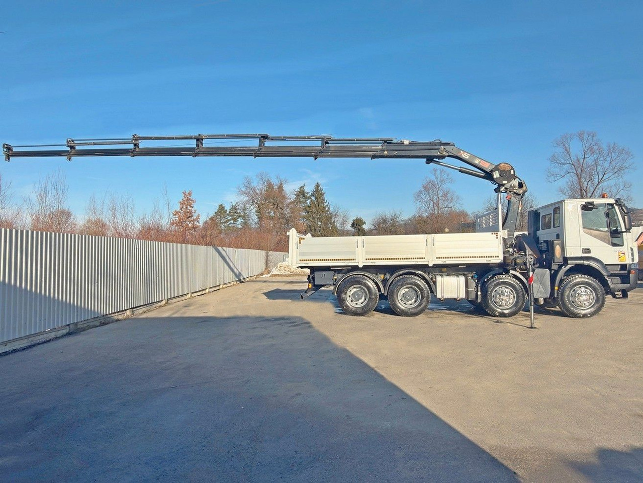 Iveco TRAKKER * HIAB 211 E - 6 HIDUO+ FUNK / 8x4 *TOP - Kranbil: bilde 5 Iveco TRAKKER * HIAB 211 E - 6 HIDUO+ FUNK / 8x4 *TOP - Kranbil: bilde 5
