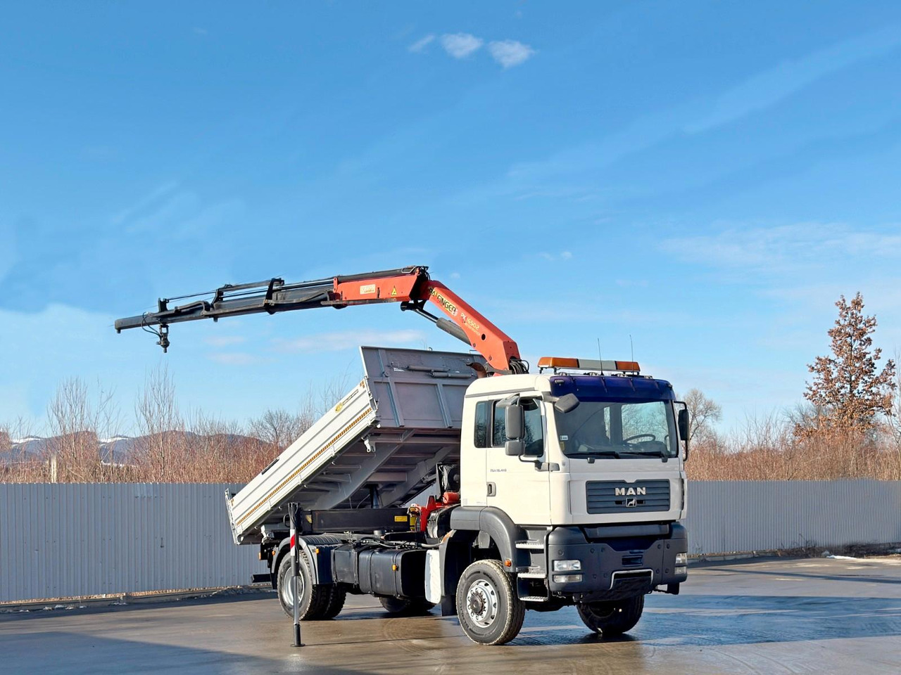 MAN TGA 18.410 * PK 16 502 + FUNK *4x4 - Tippbil, Kranbil: bilde 2 MAN TGA 18.410 * PK 16 502 + FUNK *4x4 - Tippbil, Kranbil: bilde 2