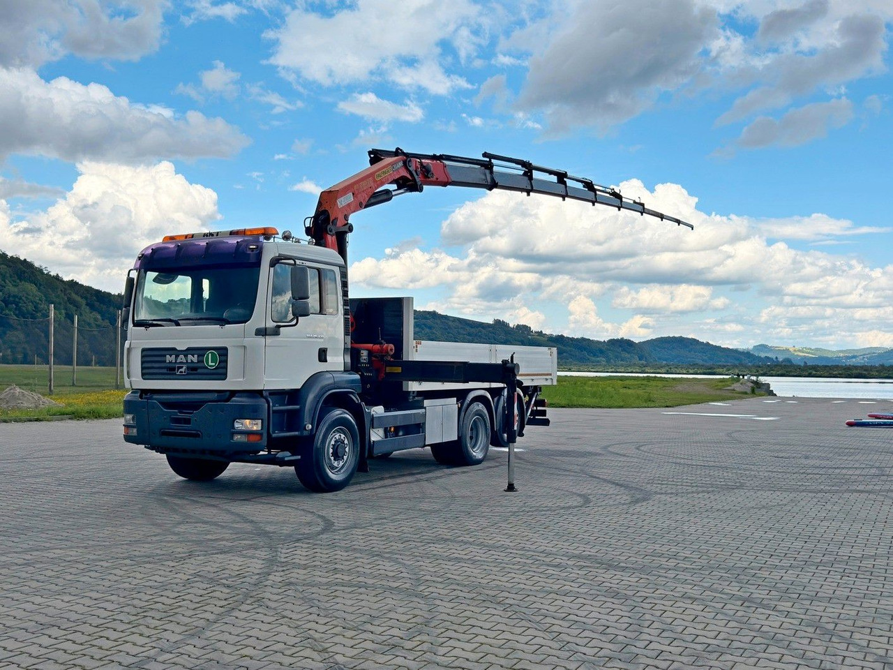 MAN TGA 26.430 Pritsche 5,50m + KRAN+ FUNK/6-4H2 MAN TGA 26.430 * PK 23002 + FUNK/6-4H2 - Kranbil: bilde 2 MAN TGA 26.430 Pritsche 5,50m + KRAN+ FUNK/6-4H2 MAN TGA 26.430 * PK 23002 + FUNK/6-4H2 - Kranbil: bilde 2
