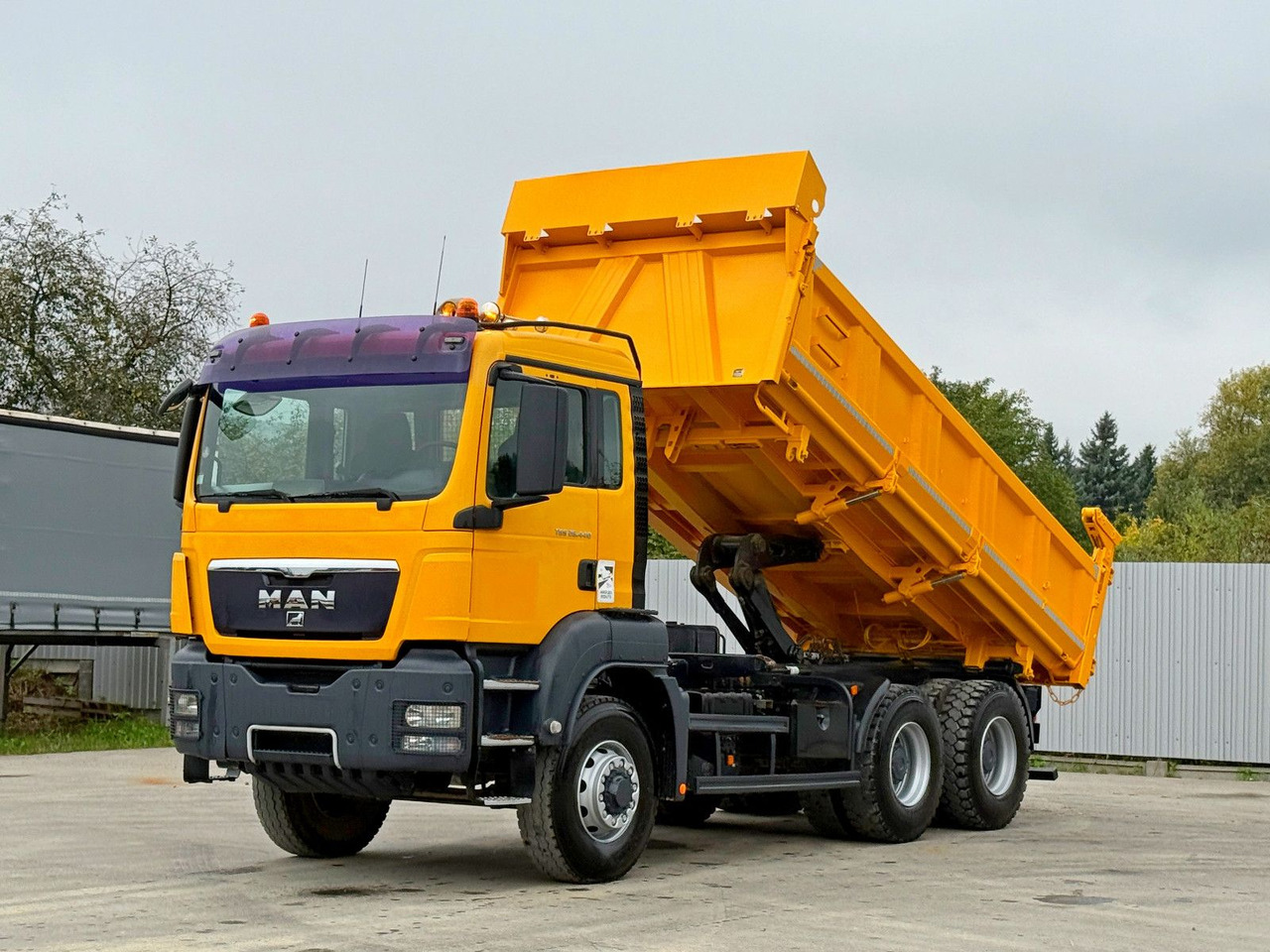 MAN TGS 26.440 * Kipper 5,20m+BORDMATIC * 6x6 * TOP - Tippbil, Kranbil: bilde 2 MAN TGS 26.440 * Kipper 5,20m+BORDMATIC * 6x6 * TOP - Tippbil, Kranbil: bilde 2