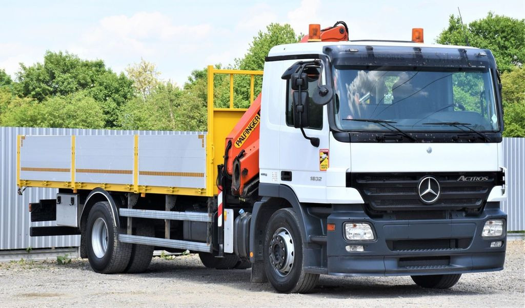 Mercedes-Benz ACTROS 1832 PRITSCHE 6,70m * PK 15500*TOPZUSTAND Mercedes-Benz ACTROS 1832 PRITSCHE 6,70m * PK 15500*TOPZUSTAND - Kranbil: bilde 3 Mercedes-Benz ACTROS 1832 PRITSCHE 6,70m * PK 15500*TOPZUSTAND Mercedes-Benz ACTROS 1832 PRITSCHE 6,70m * PK 15500*TOPZUSTAND - Kranbil: bilde 3