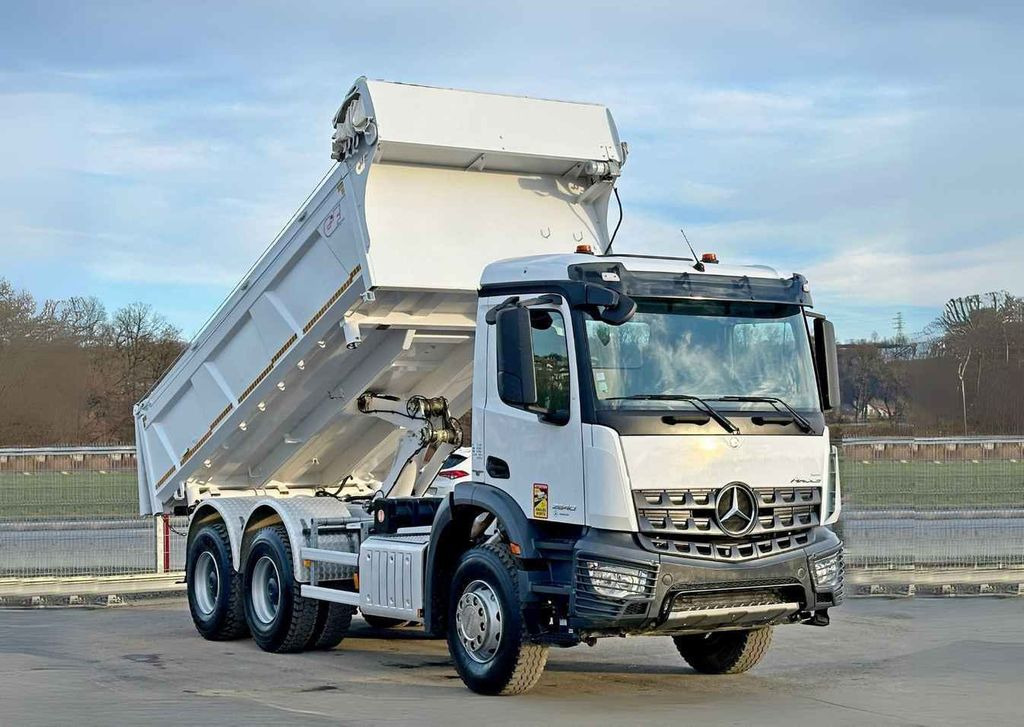 Mercedes-Benz AROCS 3240* KIPPER 5,10 + BORDMATIC / 6x4 Mercedes-Benz AROCS 2640* KIPPER 5,10 + BORDMATIC / 6x4 - Tippbil: bilde 1 Mercedes-Benz AROCS 3240* KIPPER 5,10 + BORDMATIC / 6x4 Mercedes-Benz AROCS 2640* KIPPER 5,10 + BORDMATIC / 6x4 - Tippbil: bilde 1