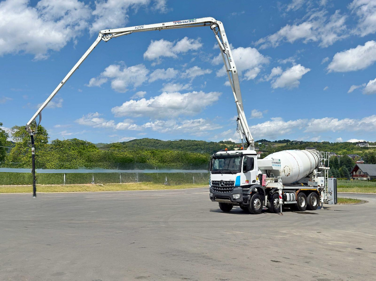 Mercedes-Benz AROCS 3743 * Betonpumpe + FUNK * 8x4 * TOP - Betongpumpe: bilde 4 Mercedes-Benz AROCS 3743 * Betonpumpe + FUNK * 8x4 * TOP - Betongpumpe: bilde 4