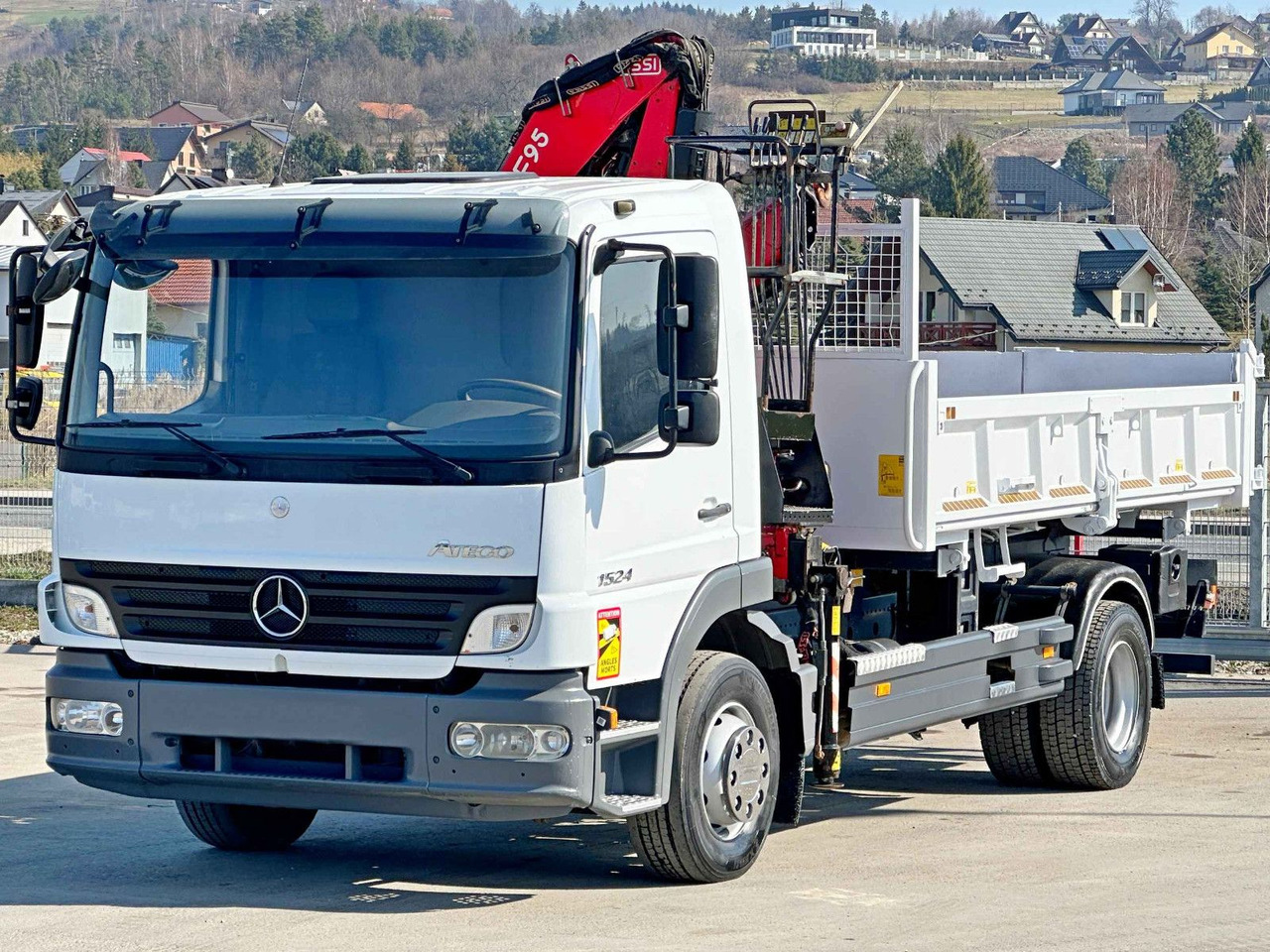Mercedes-Benz ATEGO 1524 Kipper 4,35 m* FASSI F95A.21* TOP - Kranbil: bilde 2 Mercedes-Benz ATEGO 1524 Kipper 4,35 m* FASSI F95A.21* TOP - Kranbil: bilde 2