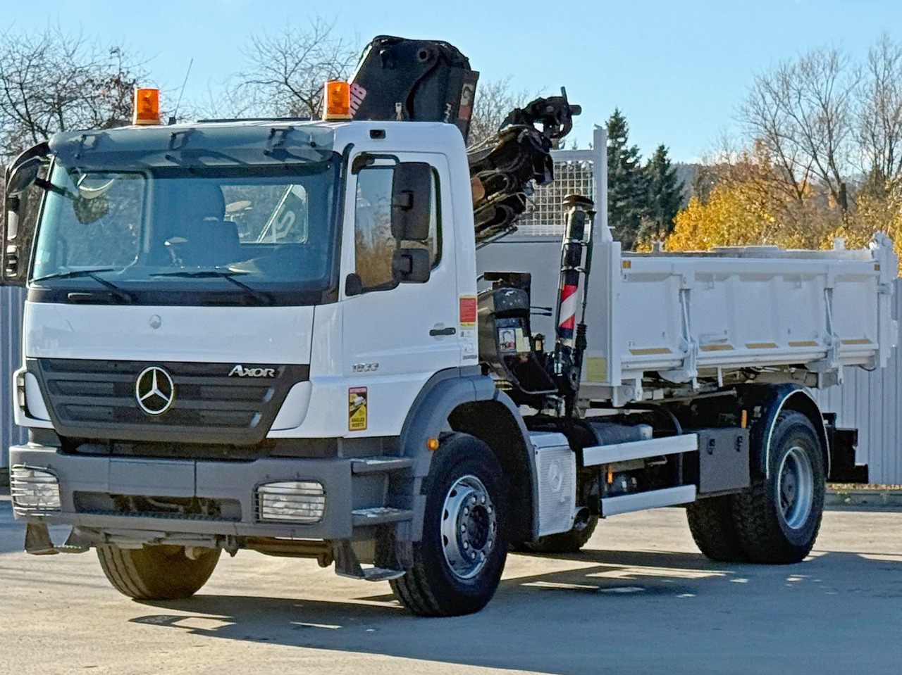 Mercedes-Benz AXOR 1833 * HIAB 144 B - 3 HIDUO + FUNK * TOP - Kranbil: bilde 5 Mercedes-Benz AXOR 1833 * HIAB 144 B - 3 HIDUO + FUNK * TOP - Kranbil: bilde 5